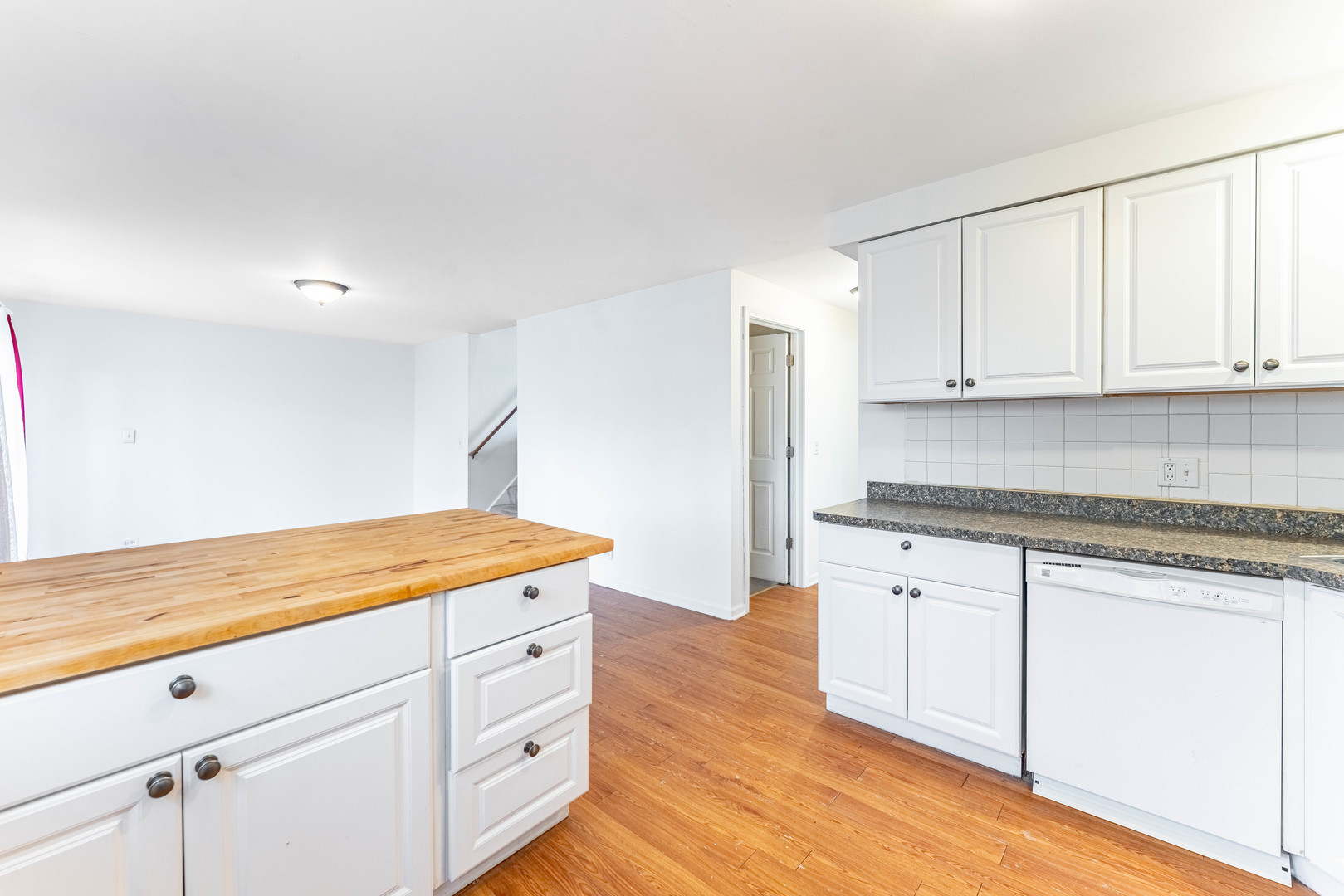 8945 ROBIN Drive #0, Des Plaines, IL 60016