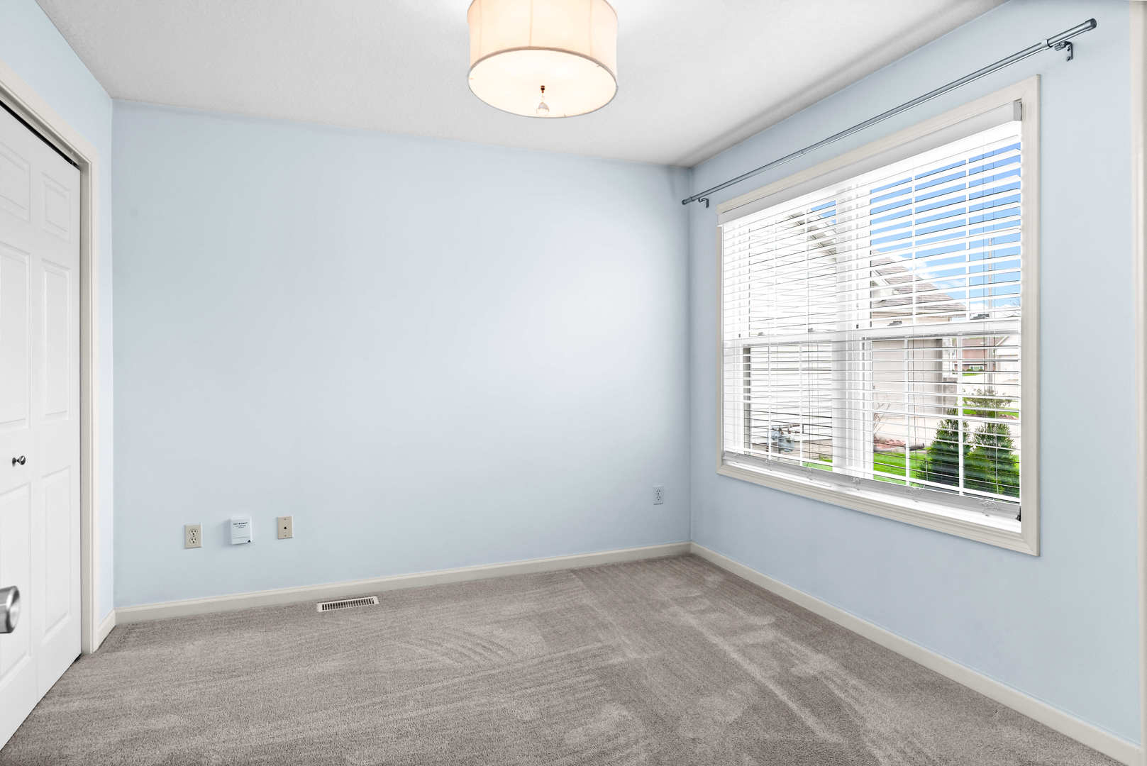 15 Ashling Court, Bloomington, IL 61704