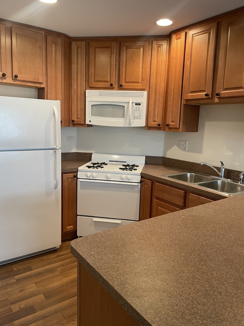 6906-6908 111th Street, Worth, IL 60482