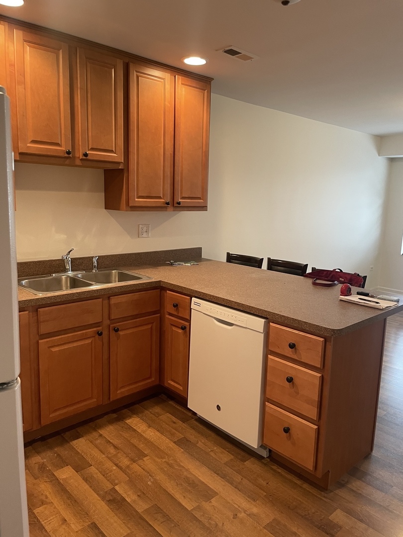 6906-6908 111th Street, Worth, IL 60482