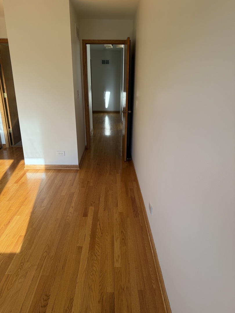 8316 HIGHPOINT Circle #E, Darien, IL 60561