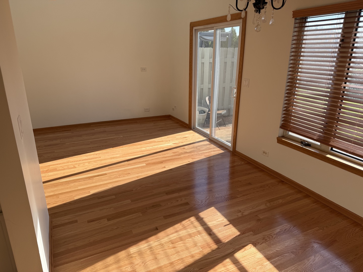 8316 HIGHPOINT Circle #E, Darien, IL 60561