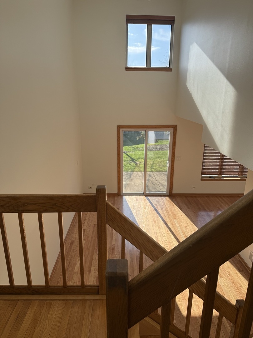 8316 HIGHPOINT Circle #E, Darien, IL 60561