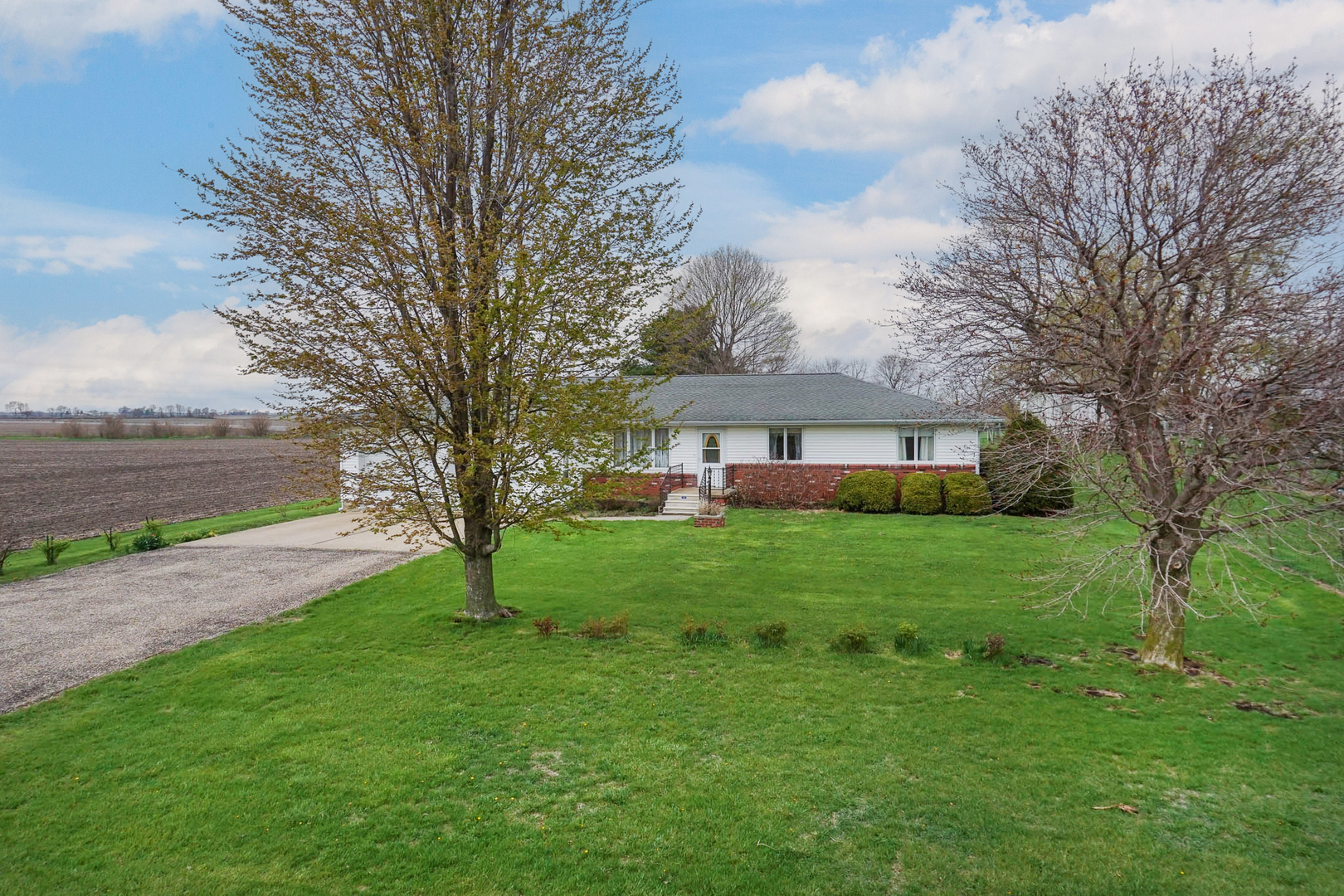 1109 W 4th Street, Delavan, IL 61734