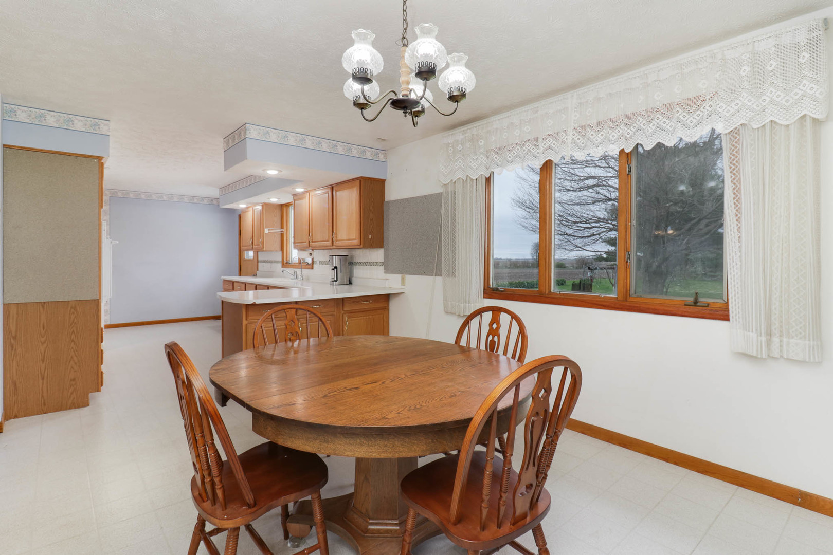 1109 W 4th Street, Delavan, IL 61734