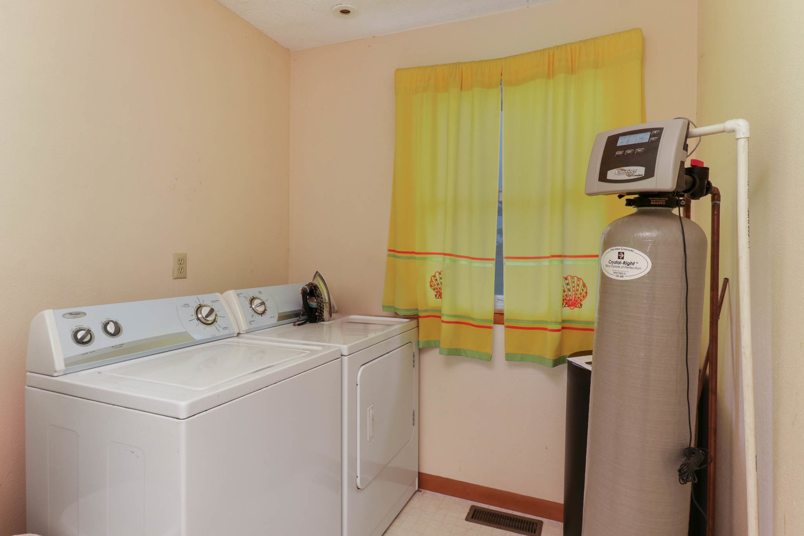 1109 W 4th Street, Delavan, IL 61734