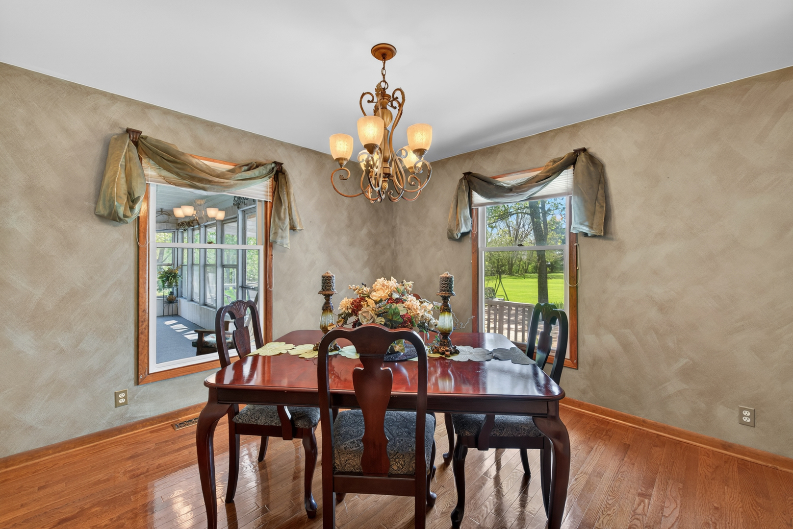 721 Wisconsin Road, New Lenox, IL 60451