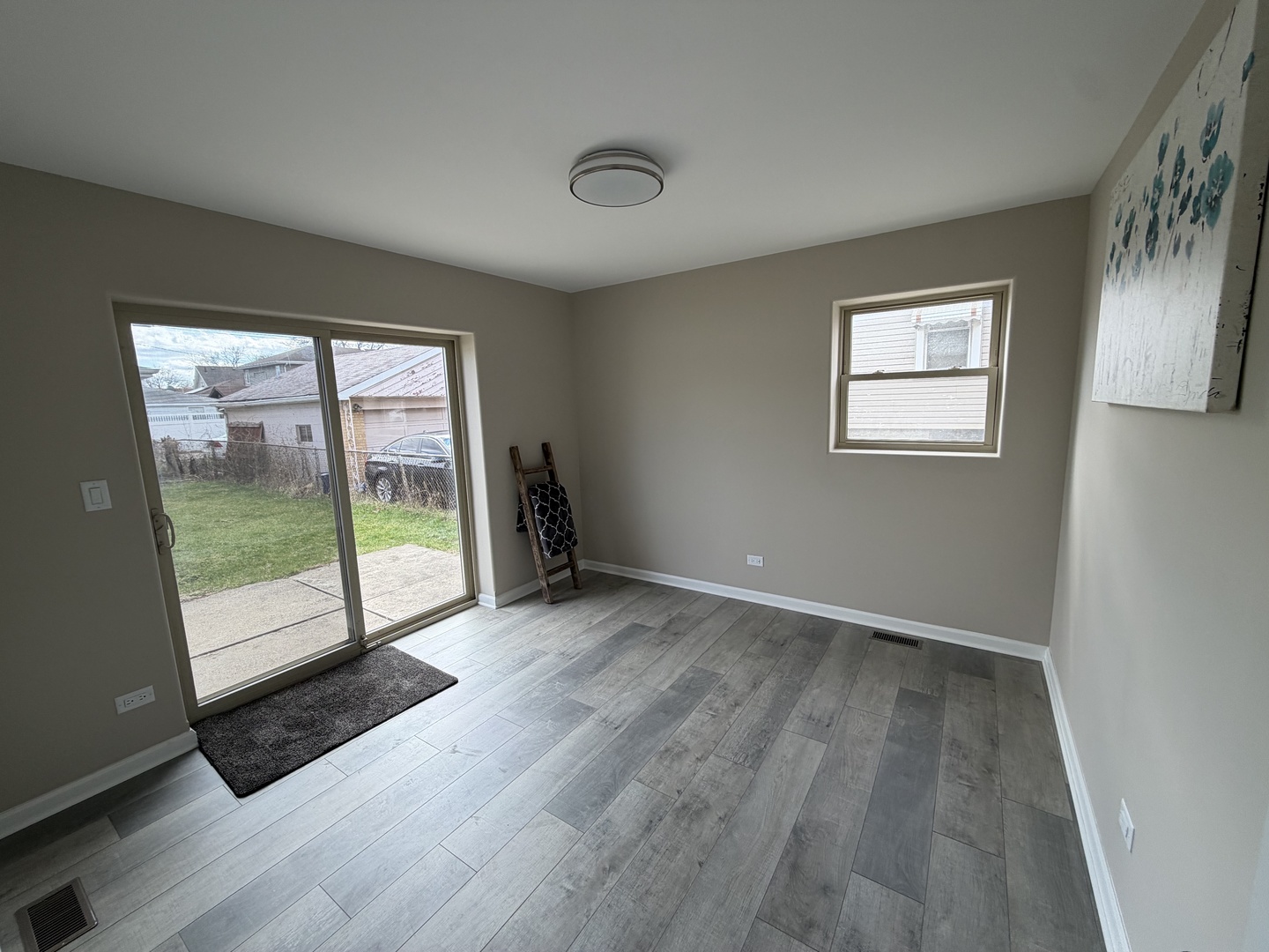 5743 W 79th Street, Burbank, IL 60459