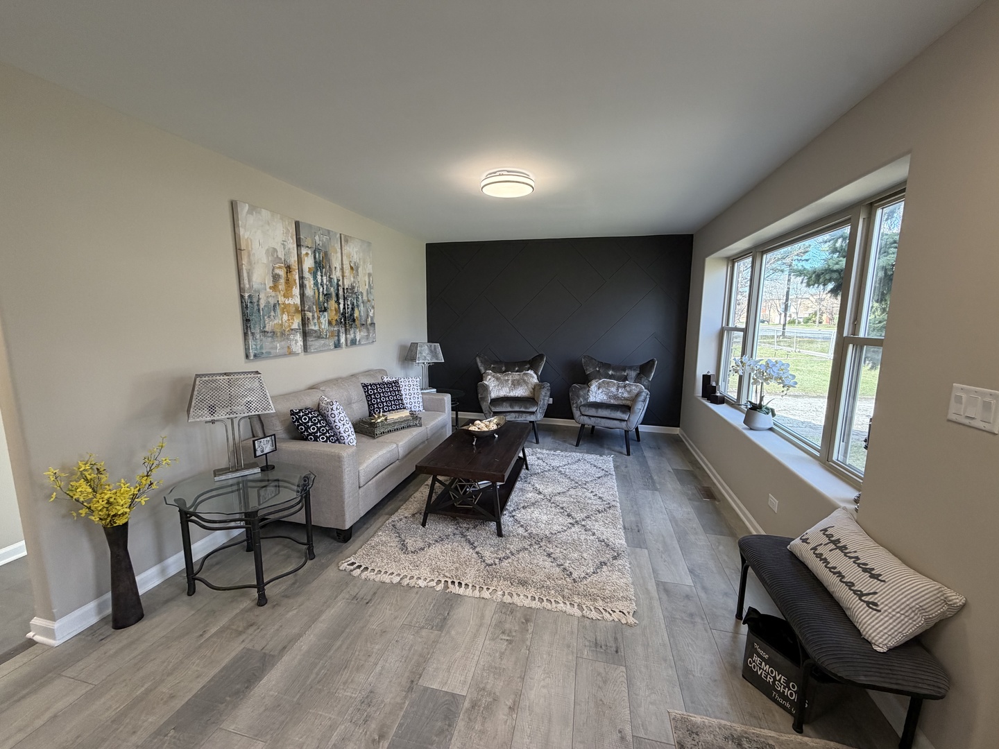 5743 W 79th Street, Burbank, IL 60459