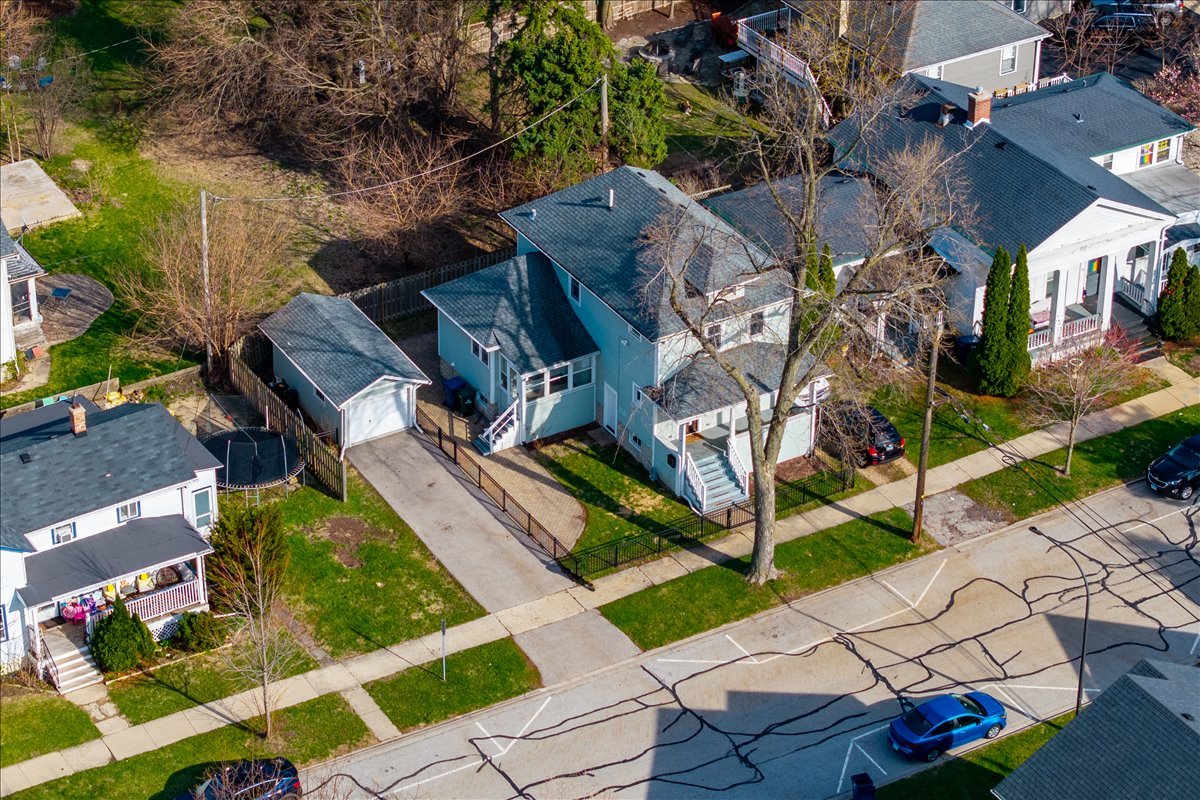 18 N Main Street, Naperville, IL 60540