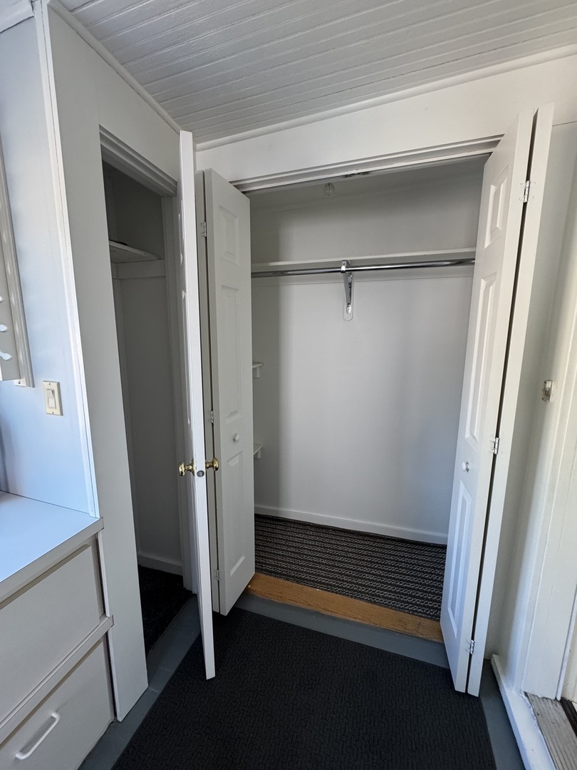 14 S Jackson Street #1, Batavia, IL 60510