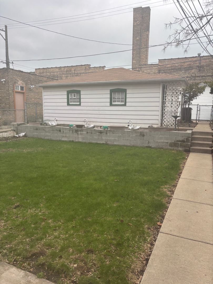 5515 N Artesian Avenue #1, Chicago, IL 60625