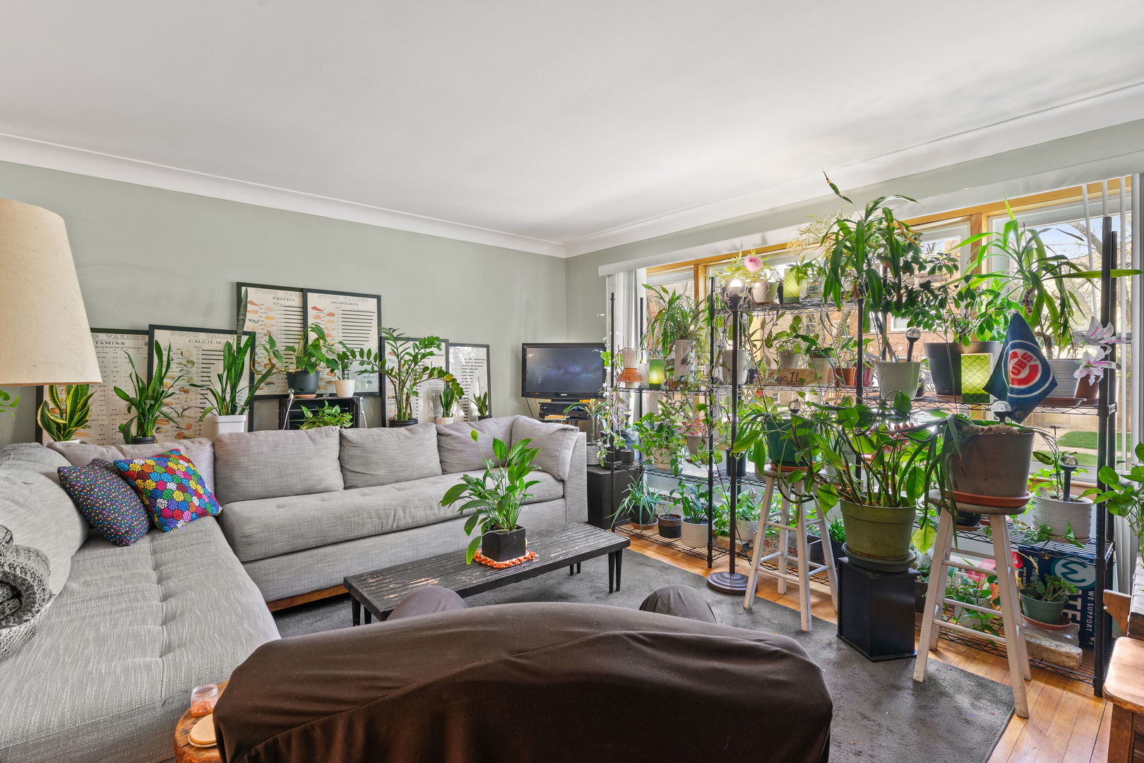 5515 N Artesian Avenue #1, Chicago, IL 60625