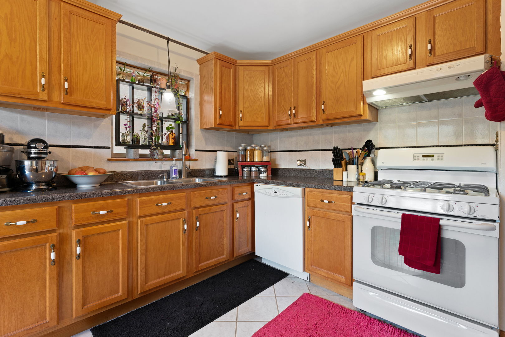 5515 N Artesian Avenue #1, Chicago, IL 60625