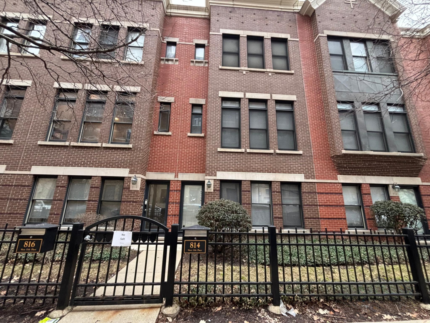 814 W 15th Place, Chicago, IL 60608