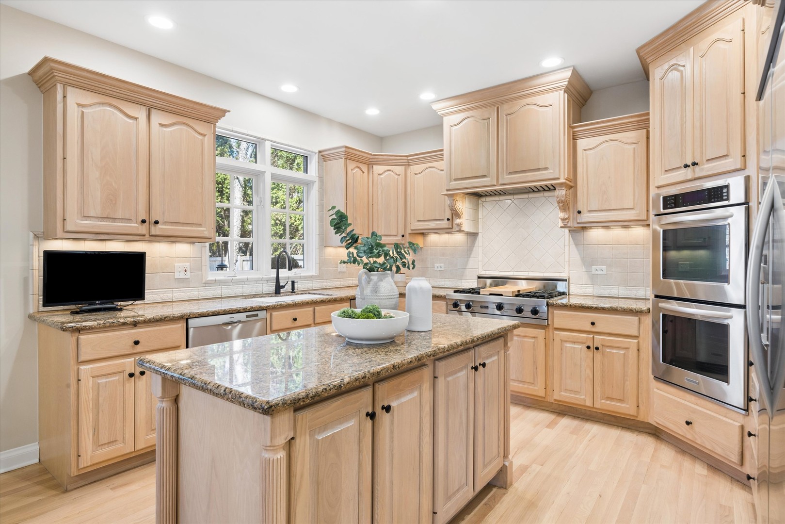 5618 S Park Avenue, Hinsdale, IL 60521