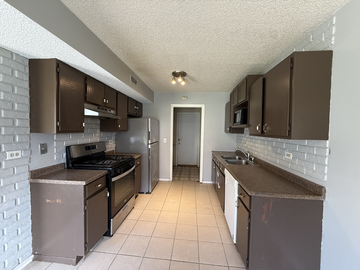 4564 Whitney Drive, Hanover Park, IL 60133