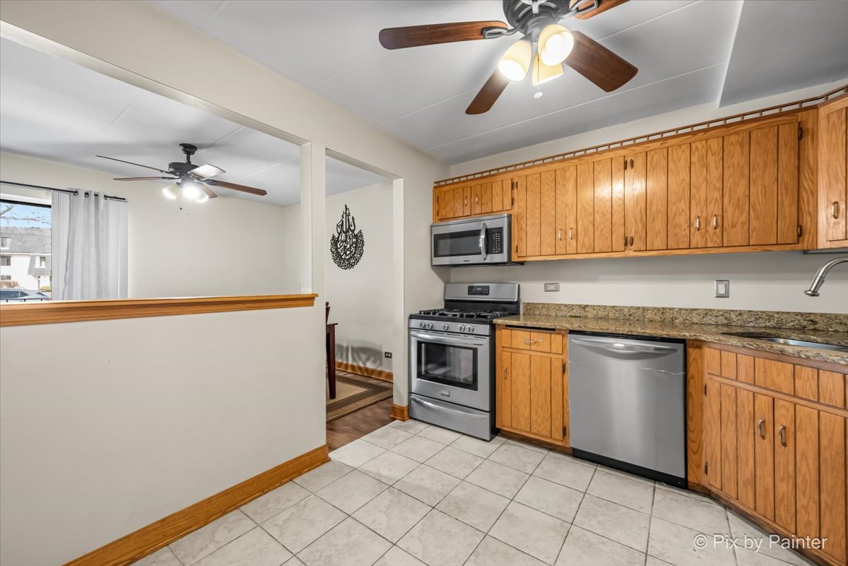 9800 Sayre Avenue #1C, Chicago Ridge, IL 60415