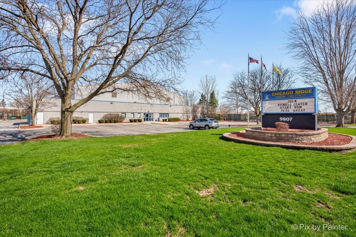 9800 Sayre Avenue #1C, Chicago Ridge, IL 60415