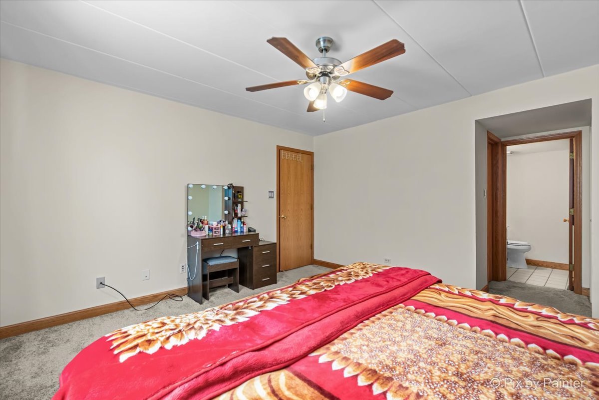 9800 Sayre Avenue #1C, Chicago Ridge, IL 60415