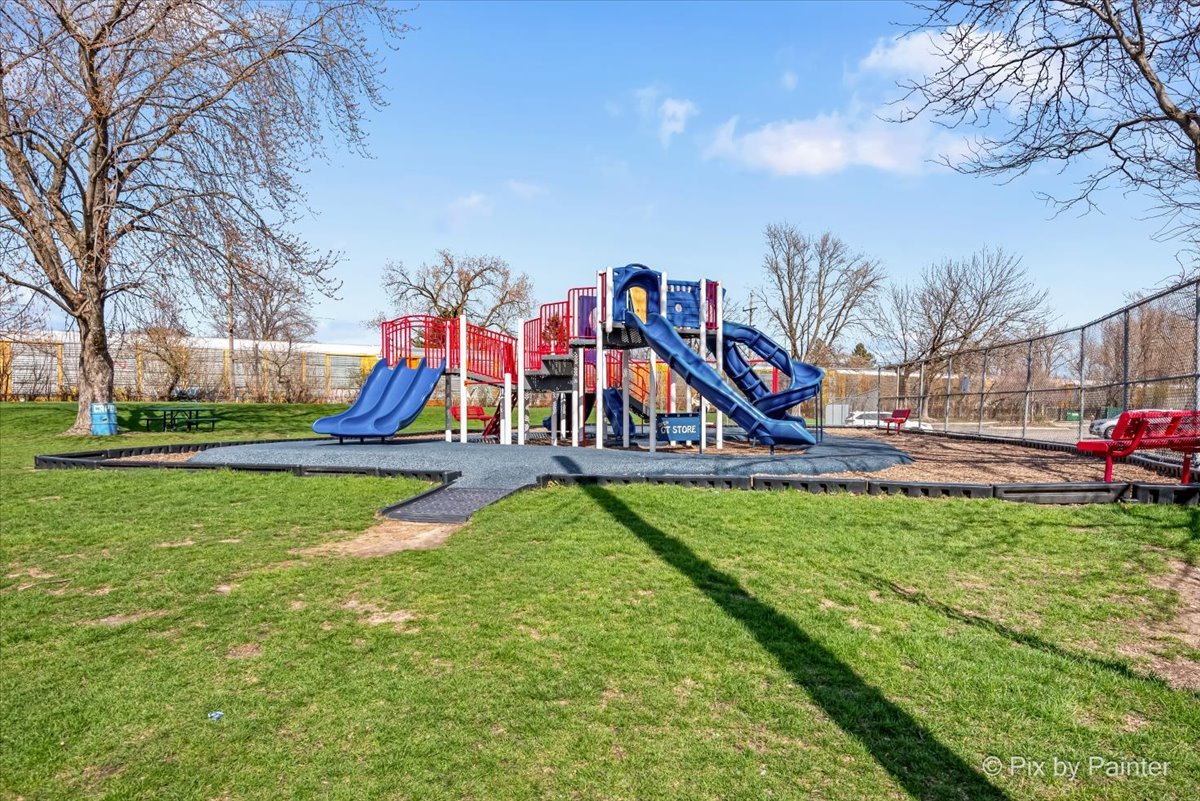 9800 Sayre Avenue #1C, Chicago Ridge, IL 60415