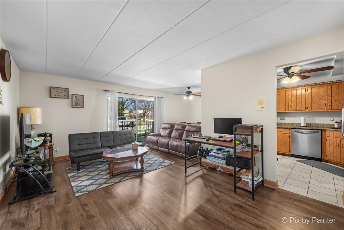 9800 Sayre Avenue #1C, Chicago Ridge, IL 60415