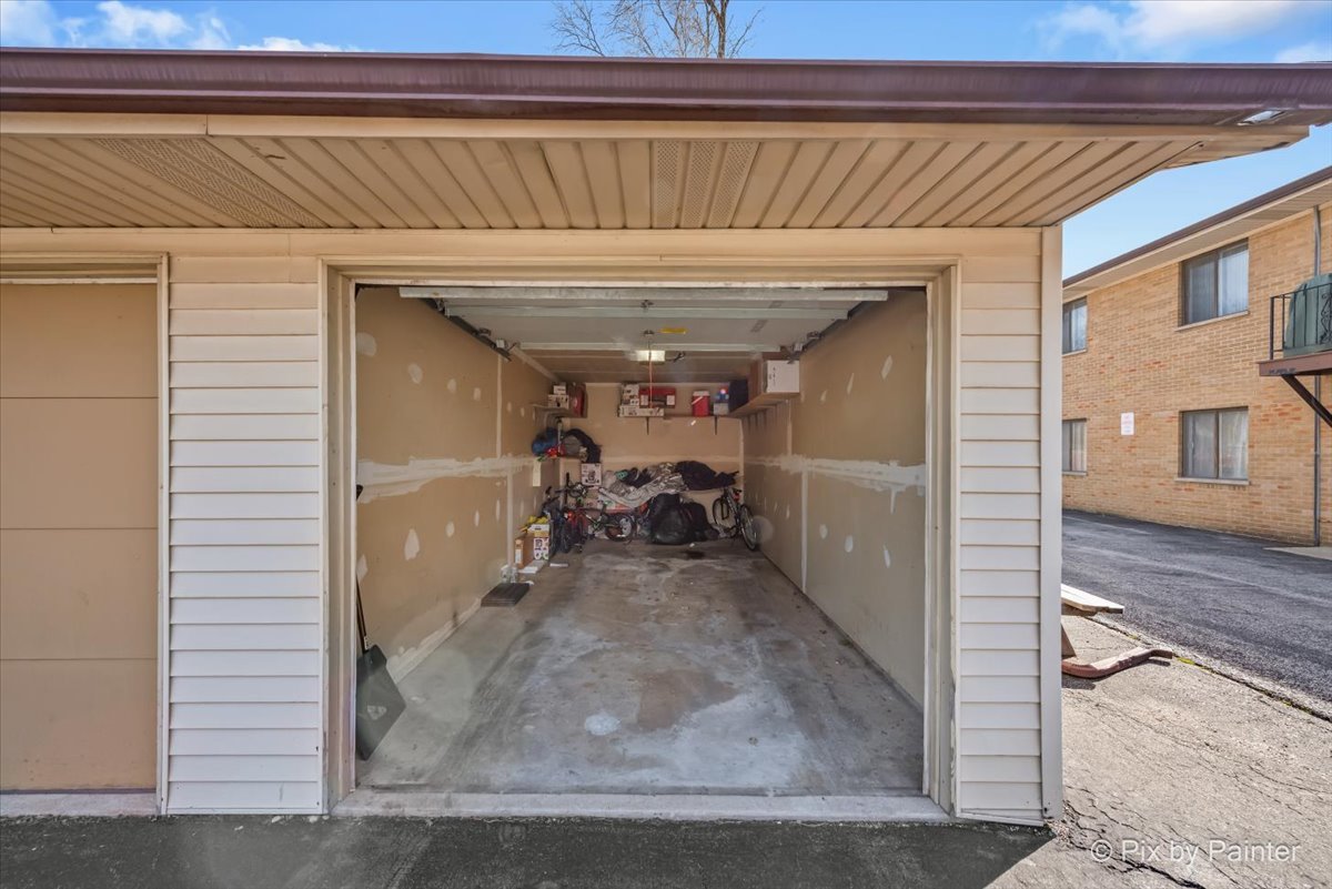 9800 Sayre Avenue #1C, Chicago Ridge, IL 60415