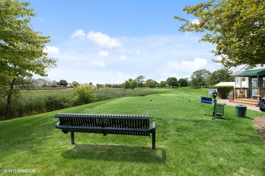 2238 Carillon Drive, Grayslake, IL 60030