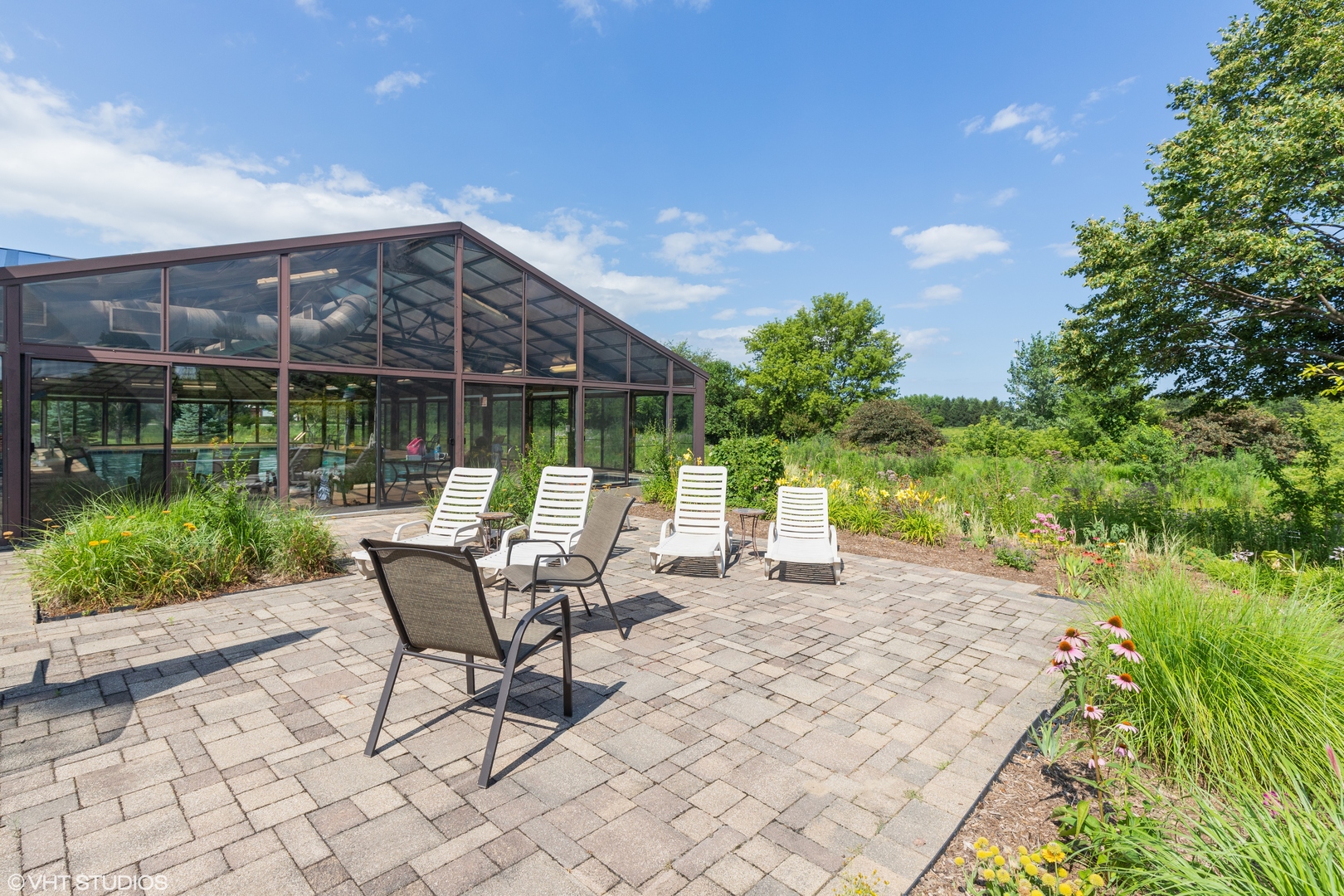 2238 Carillon Drive, Grayslake, IL 60030