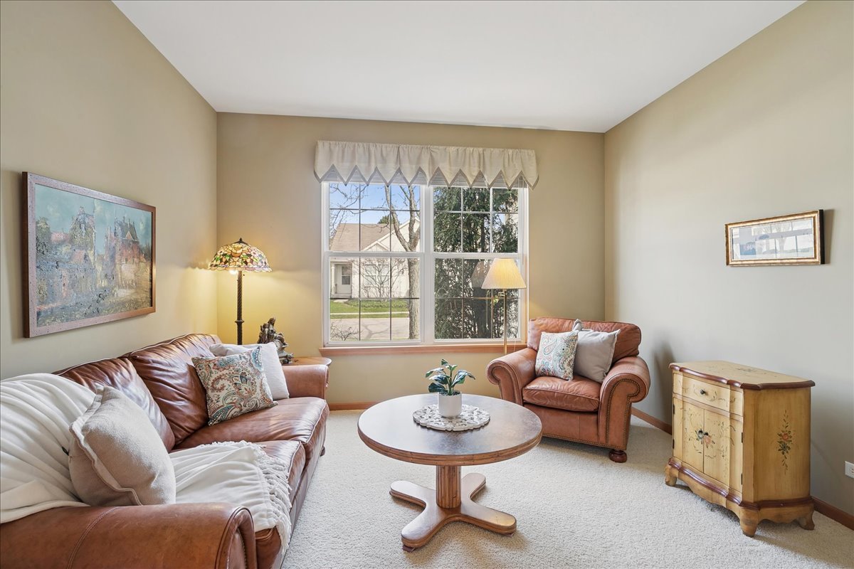 2238 Carillon Drive, Grayslake, IL 60030