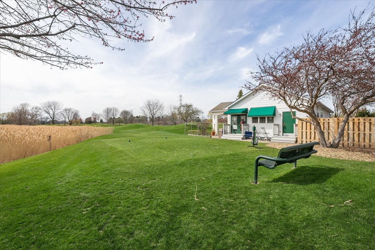 2238 Carillon Drive, Grayslake, IL 60030