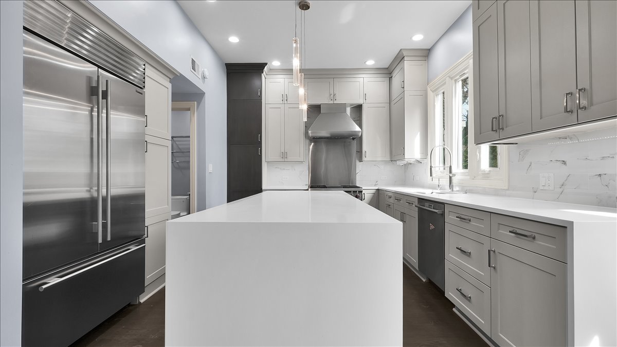 5743 S Kimbark Avenue, Chicago, IL 60637