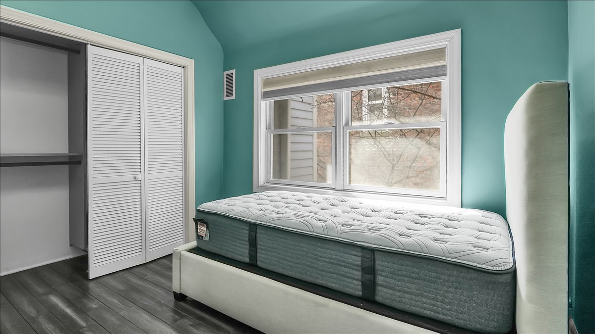 5743 S Kimbark Avenue, Chicago, IL 60637