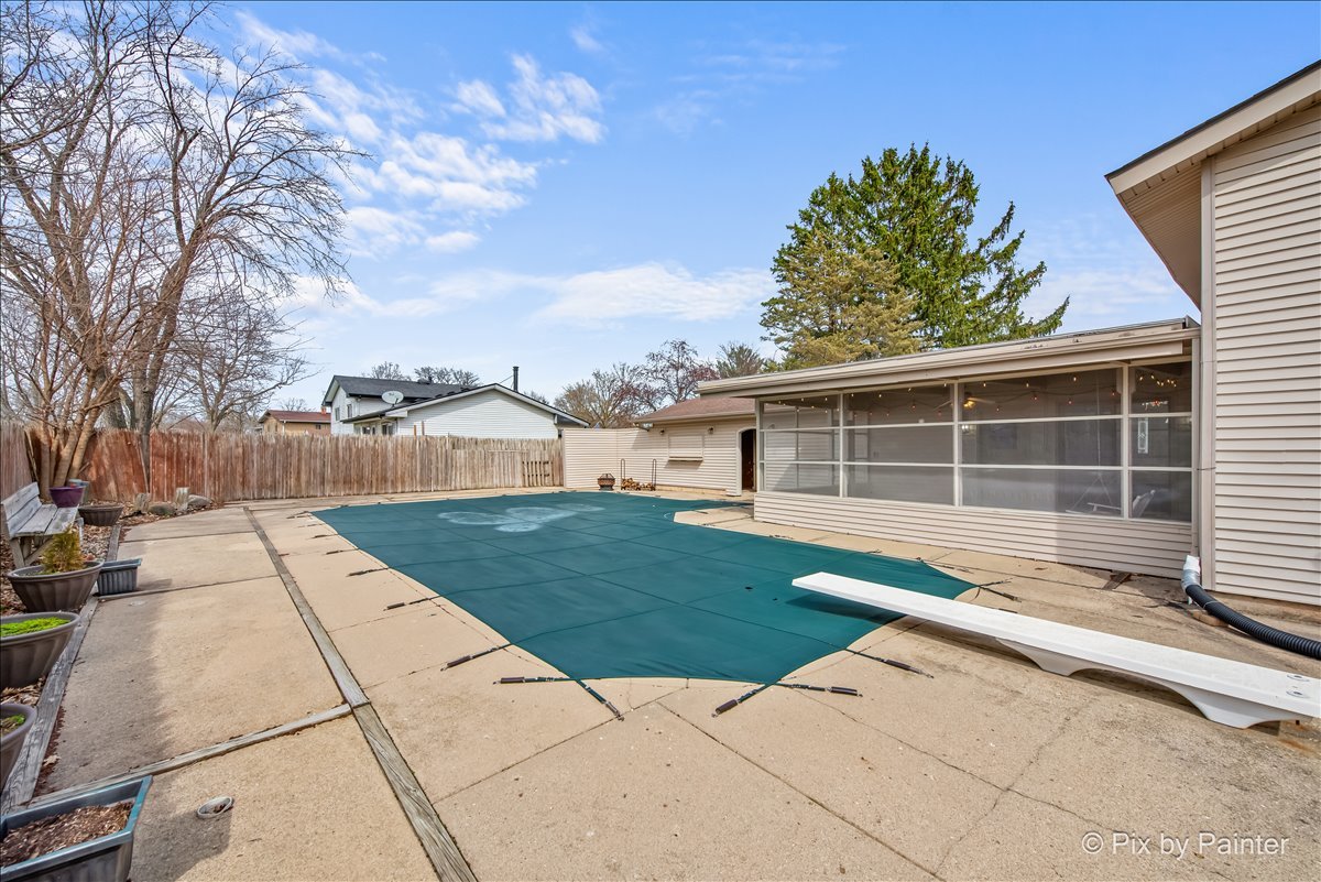 876 Darlington Lane, Crystal Lake, IL 60014