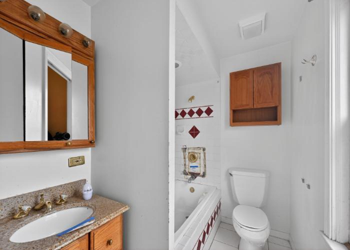 2764 W 95th Place, Evergreen Park, IL 60805