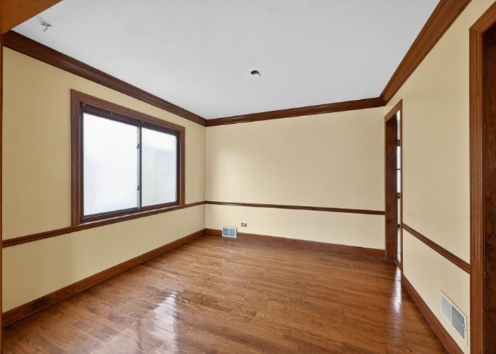 2764 W 95th Place, Evergreen Park, IL 60805