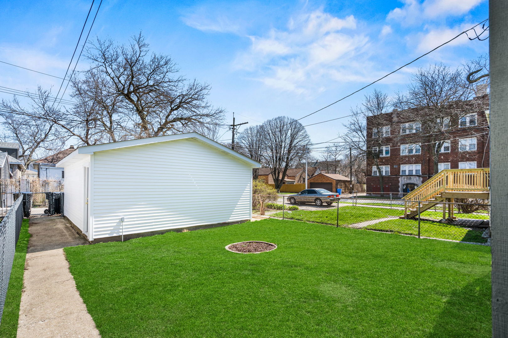 7955 S Colfax Avenue, Chicago, IL 60617