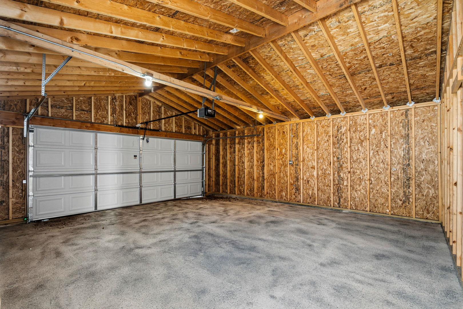 7955 S Colfax Avenue, Chicago, IL 60617