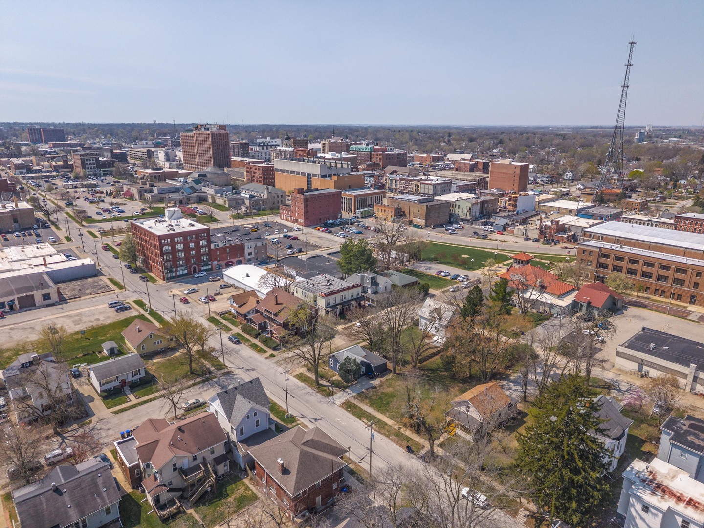 706 N Prairie Street, Bloomington, IL 61701