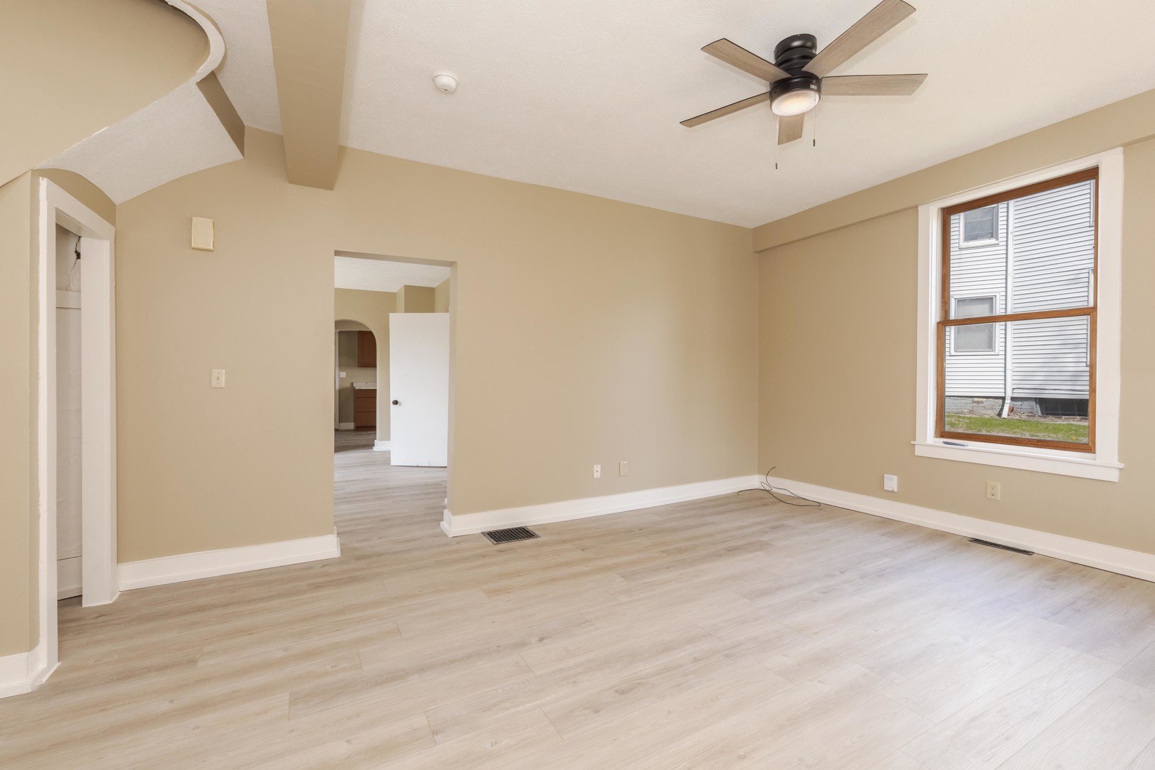 706 N Prairie Street, Bloomington, IL 61701