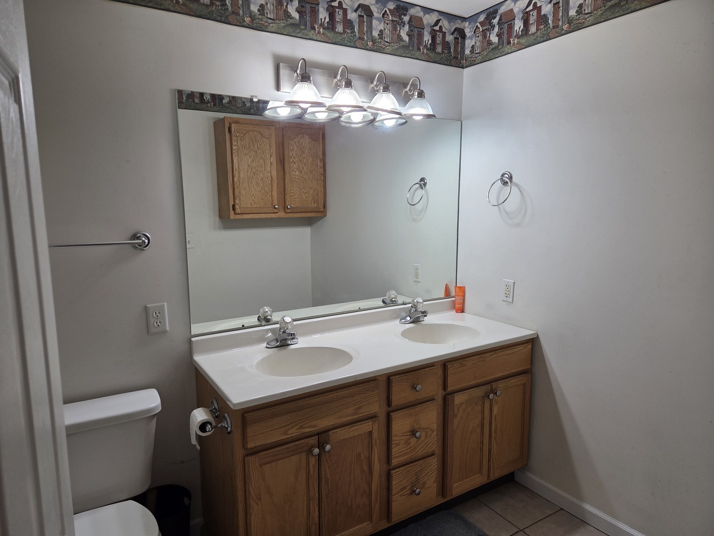 201 E Cleveland Street, Heyworth, IL 61745