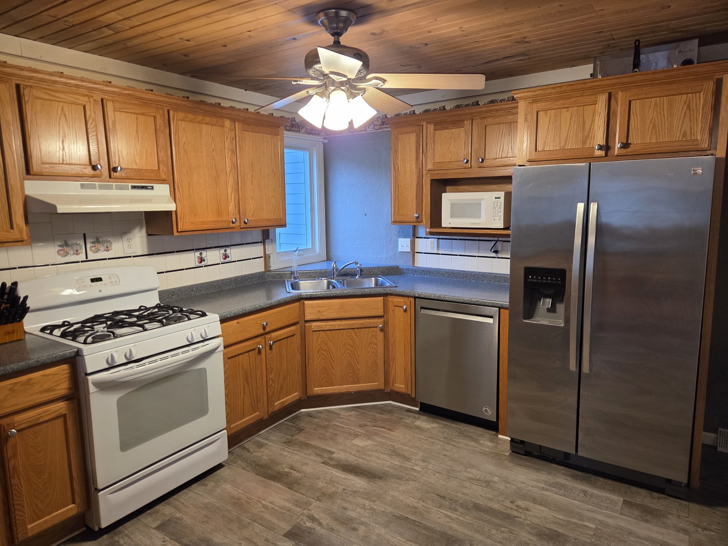 201 E Cleveland Street, Heyworth, IL 61745