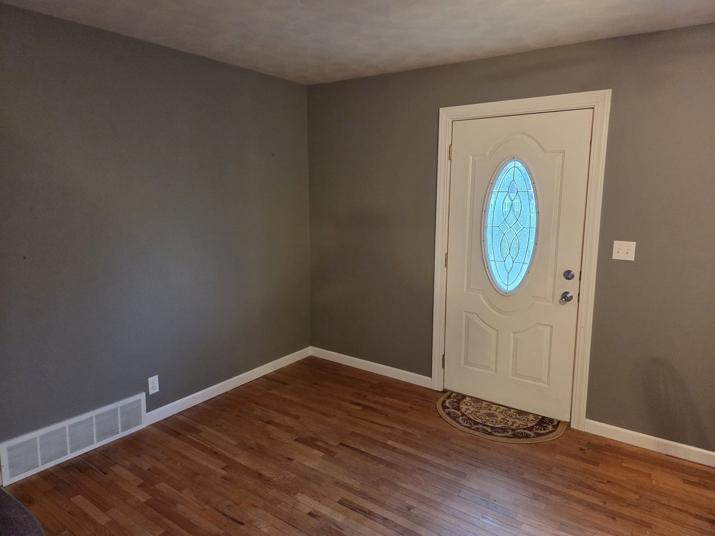 201 E Cleveland Street, Heyworth, IL 61745