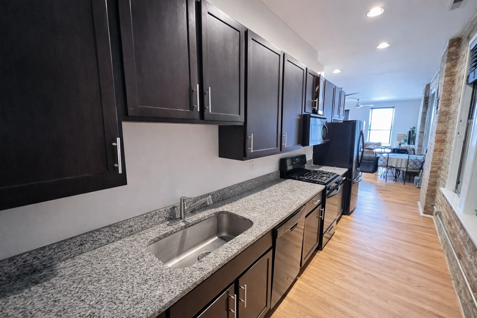 2129 N Southport Avenue #2C, Chicago, IL 60614