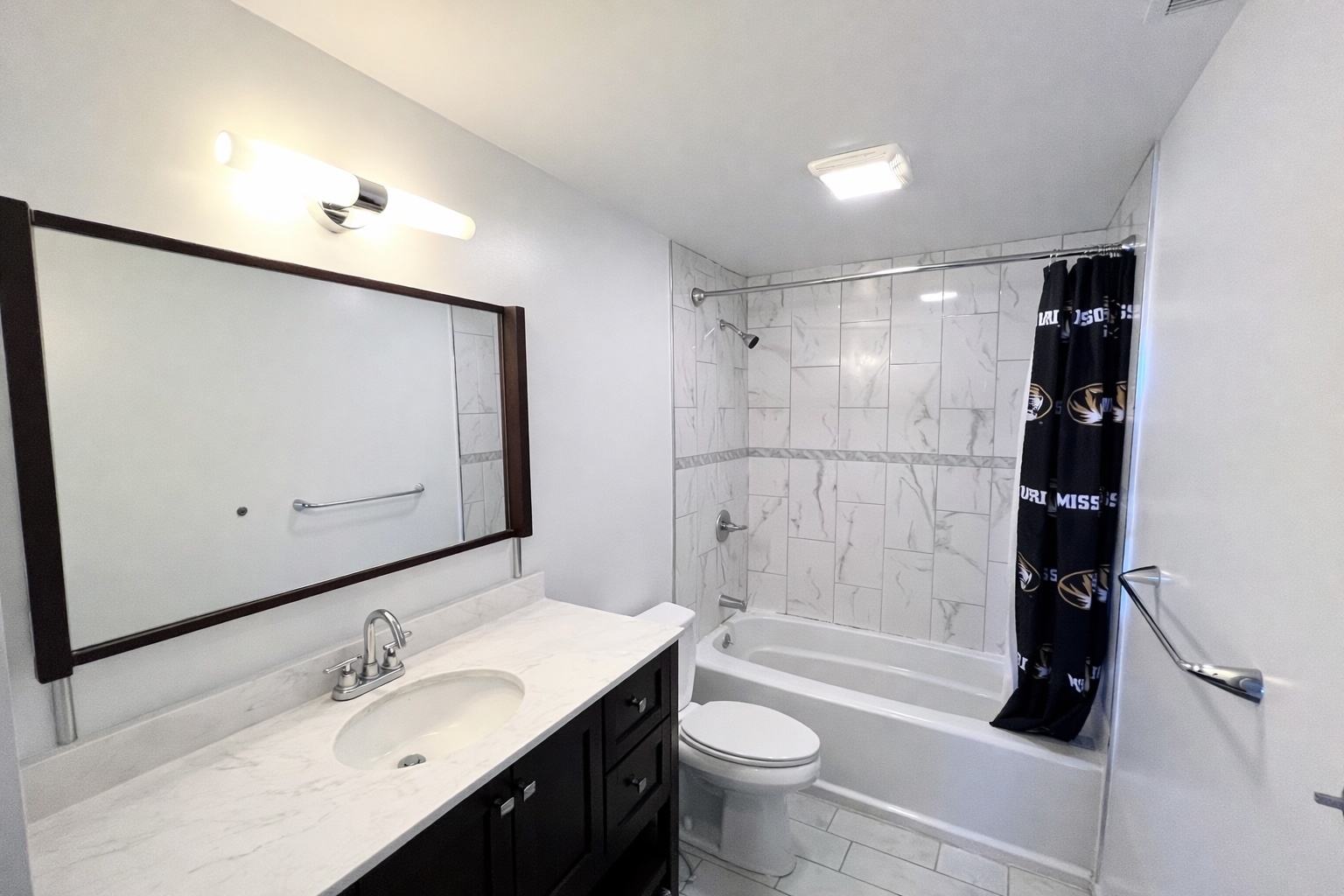 2129 N Southport Avenue #2C, Chicago, IL 60614