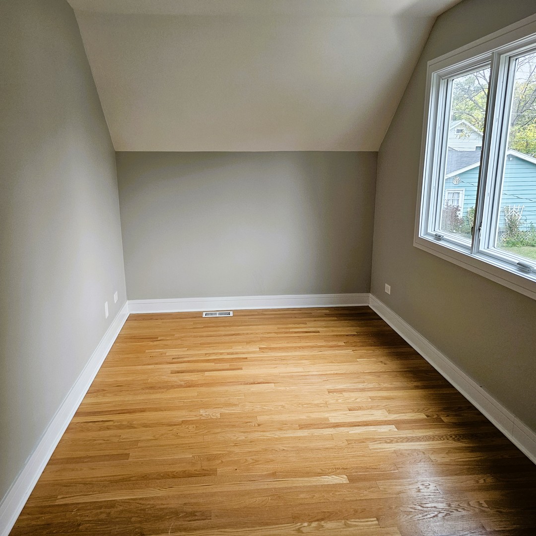 121 4th Street, Libertyville, IL 60048