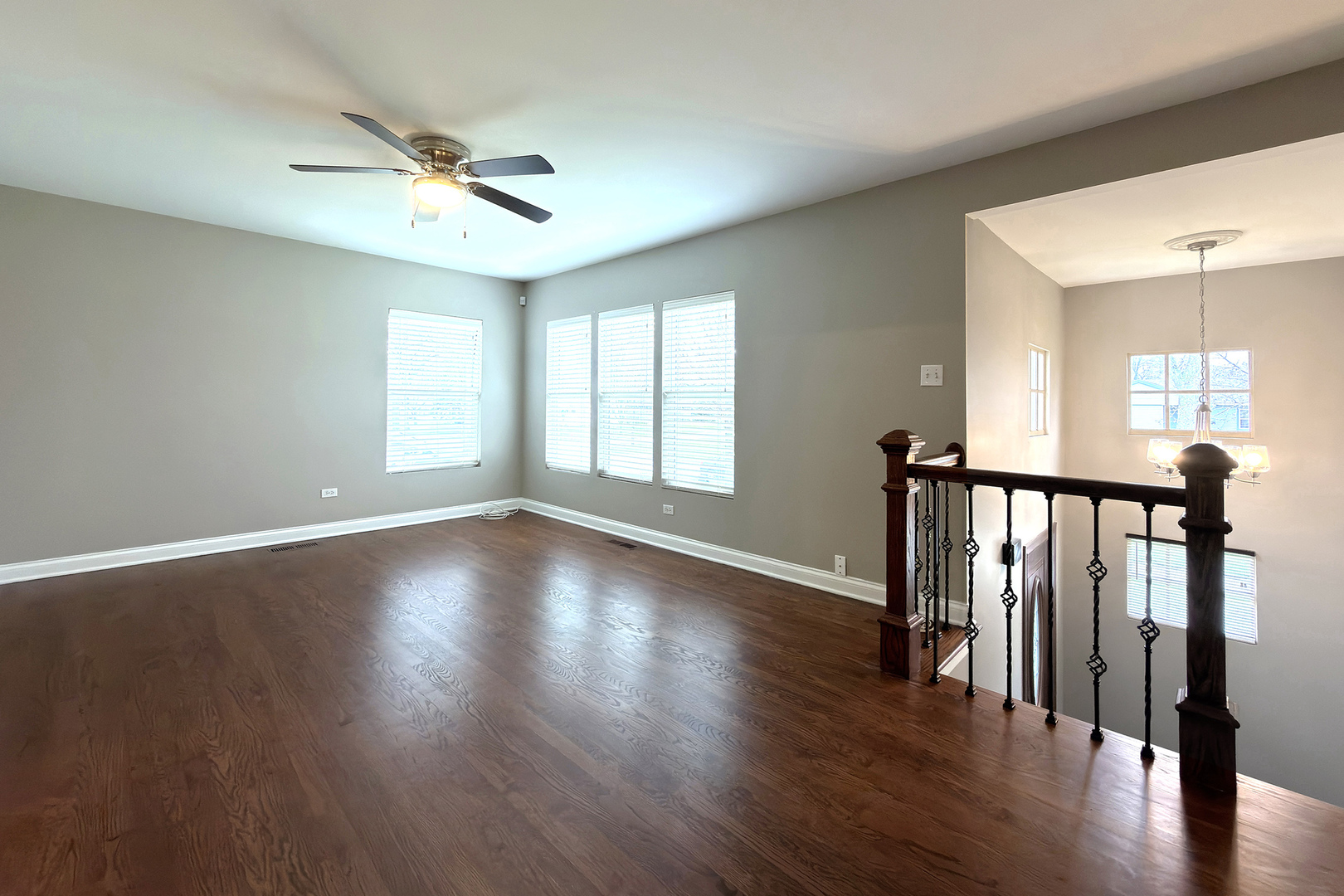 2808 dove Street, Rolling Meadows, IL 60008