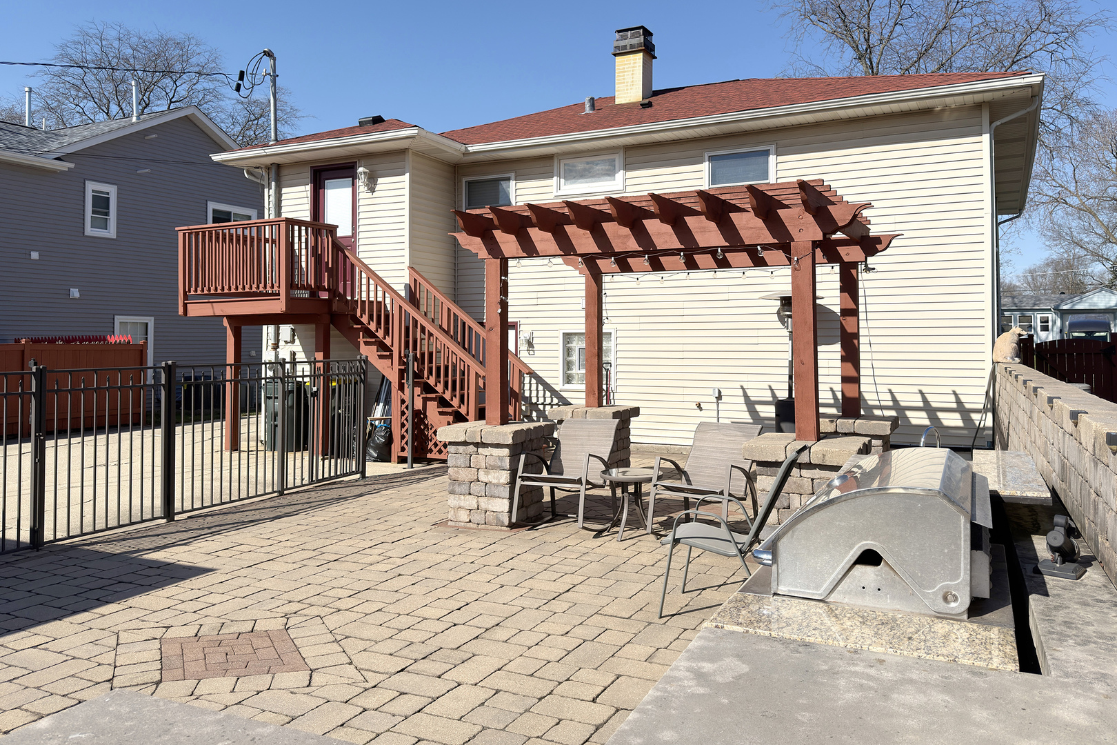 2808 dove Street, Rolling Meadows, IL 60008