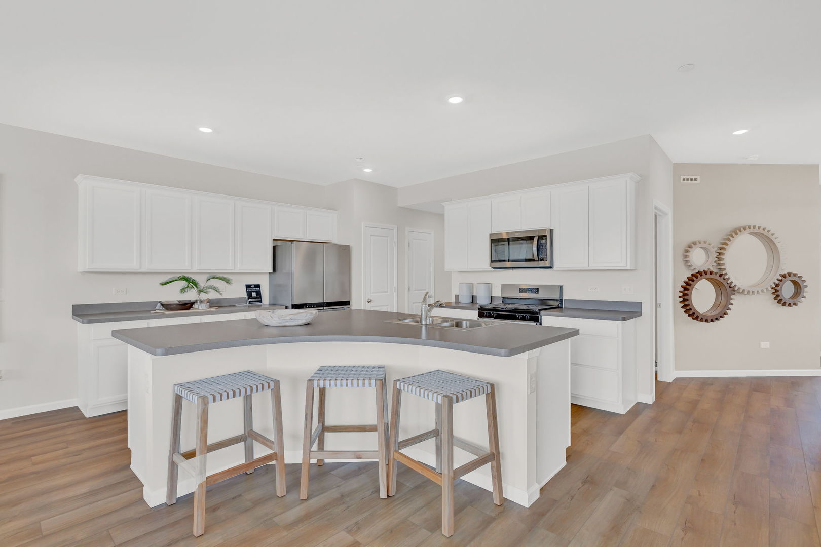 2308 Horseshoe Circle #08902, Naperville, IL 60564