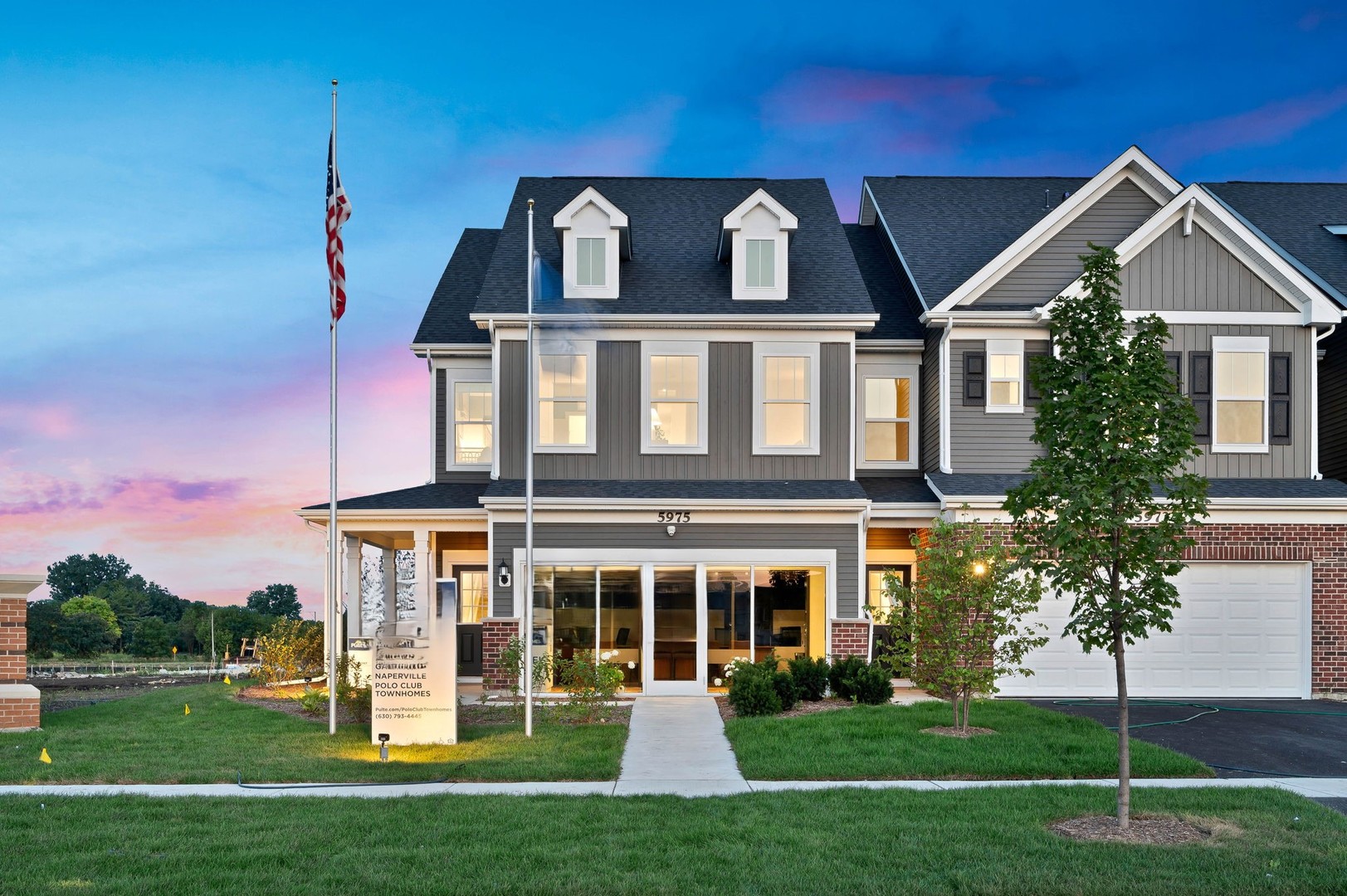 2308 Horseshoe Circle #08902, Naperville, IL 60564